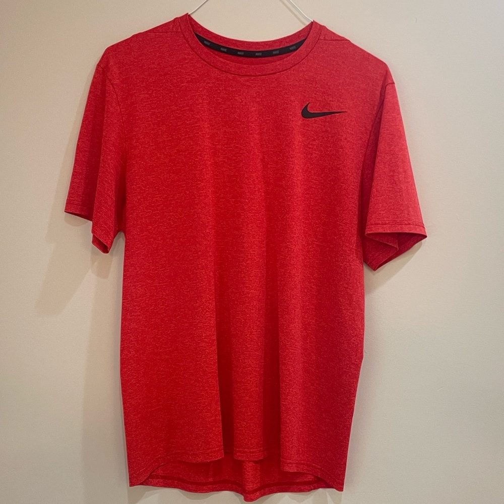 Nike Men's Vibrant Red Short Sleeve Tee
